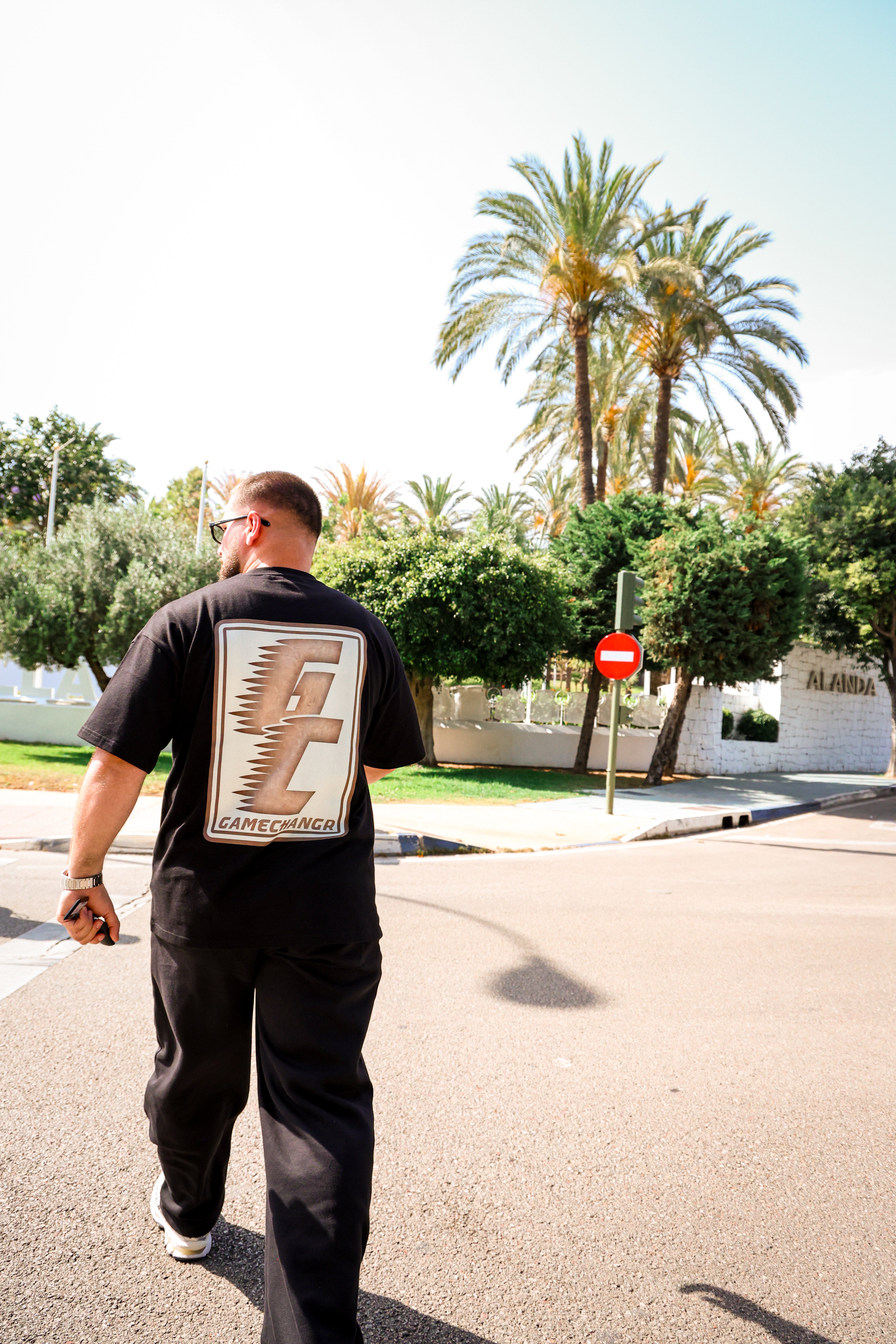 GAMECHANGR CLUB - Black Oversized T-Shirt Brown Emblem
